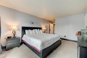 Shadow Ridge by All Seasons Resort Lodging