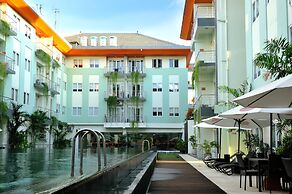 HARRIS Hotel & Residence Riverview Kuta Bali
