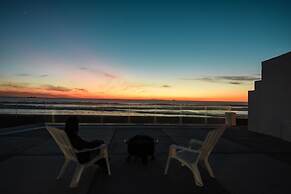 Quinta Pacifica Beachfront Villas