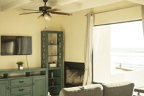 Quinta Pacifica Beachfront Villas