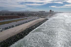 Quinta Pacifica Beachfront Villas