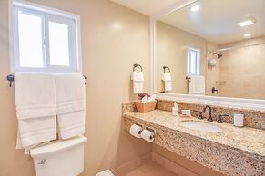 Quinta Pacifica Beachfront Villas