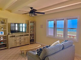 Quinta Pacifica Beachfront Villas