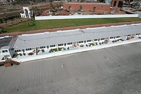 Quinta Pacifica Beachfront Villas