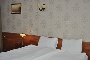 Basileus Hotel