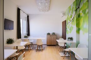 Hotel Maxis