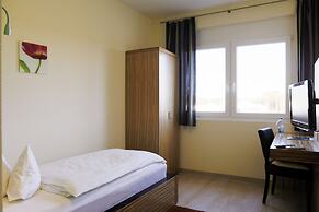 Hotel Maxis