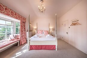 The Black Lion, Long Melford