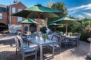 The Black Lion, Long Melford