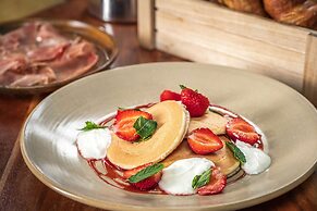 The Black Lion, Long Melford