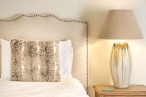 The Black Lion, Long Melford