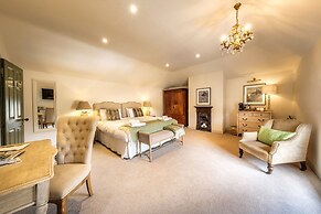 The Black Lion, Long Melford