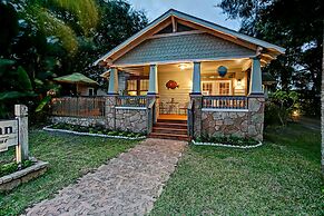 Anchor Inn NSB Bed & Breakfast