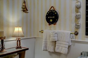 Anchor Inn NSB Bed & Breakfast