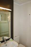 Apartamentos Senabre Palais