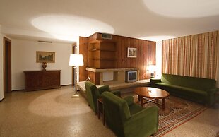 Apartamentos La Nogalera