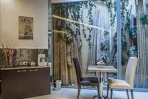 Catone District Hotel