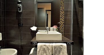 Catone District Hotel