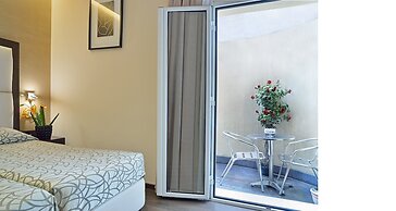 Catone District Hotel