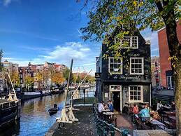 Facade Hotel Amsterdam