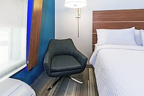 Holiday Inn Express & Suites Del Rio by IHG
