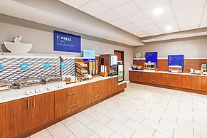 Holiday Inn Express & Suites Del Rio by IHG