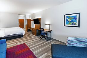 Holiday Inn Express & Suites Del Rio by IHG