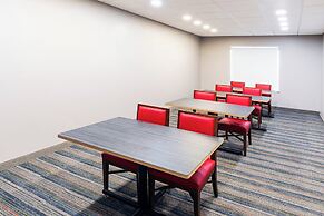 Holiday Inn Express & Suites Del Rio by IHG