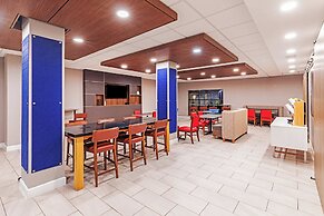 Holiday Inn Express & Suites Del Rio by IHG