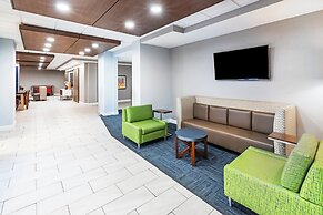 Holiday Inn Express & Suites Del Rio by IHG