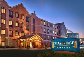 Staybridge Suites Omaha 80th And Dodge, an IHG Hotel