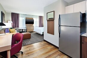 Staybridge Suites Omaha 80th And Dodge by IHG