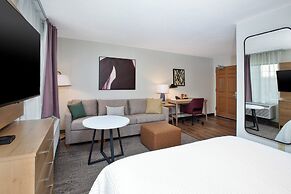 Staybridge Suites Omaha 80th And Dodge by IHG