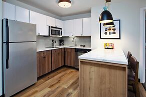 Staybridge Suites Omaha 80th And Dodge by IHG