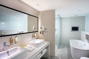 Holiday Inn Bristol City Centre by IHG