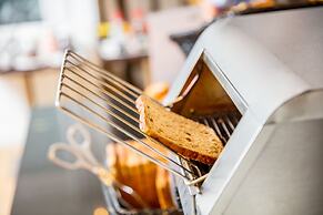 Holiday Inn Express Amsterdam - Schiphol by IHG