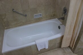 Grand Arkenso Parkview Hotel