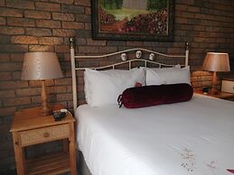 Amzee Bokmakierie Guest House