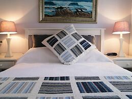 Amzee Bokmakierie Guest House