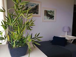 Amzee Bokmakierie Guest House