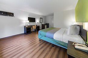 Motel 6 Warminster, PA