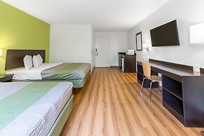 Motel 6 Warminster, PA