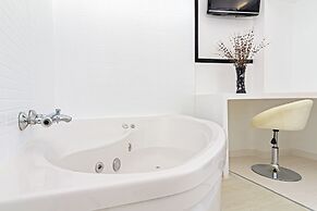 Hostal Gran Via 63 Rooms