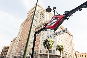 Hostal Gran Via 63 Rooms