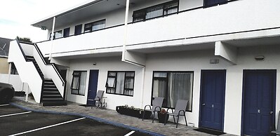 Shadzz Motel & Conference Centre