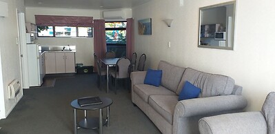 Shadzz Motel & Conference Centre