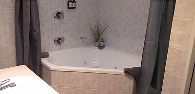 Shadzz Motel & Conference Centre