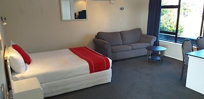 Shadzz Motel & Conference Centre