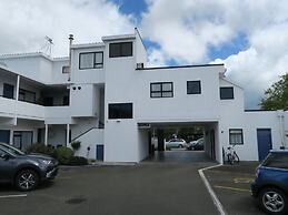 Shadzz Motel & Conference Centre