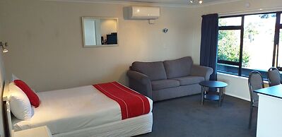 Shadzz Motel & Conference Centre